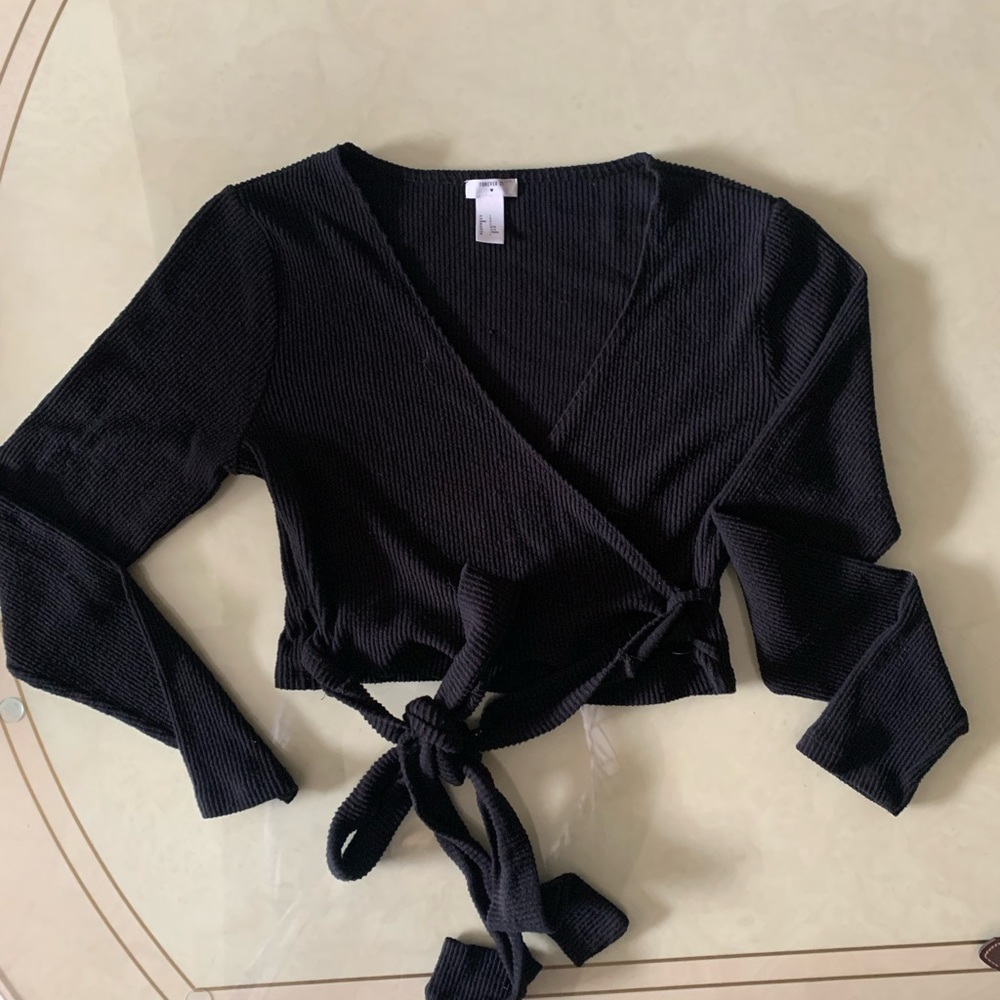 Forever 21 Women’s Wrap around Top